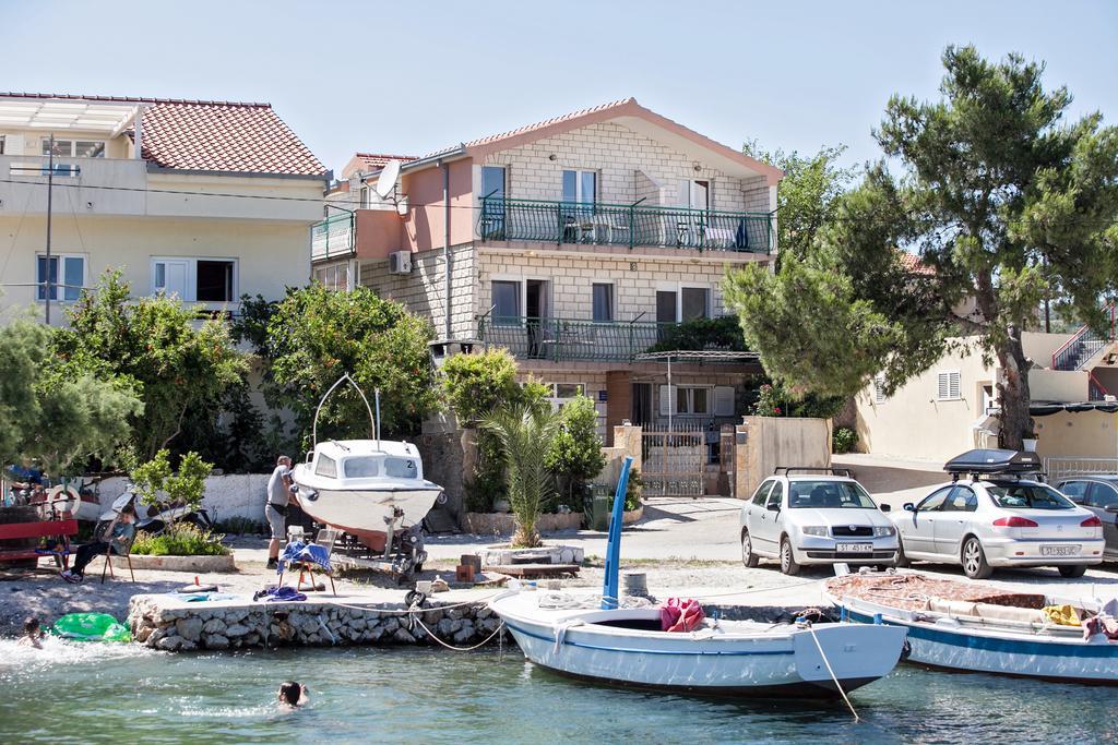 Villa Stana Vinišće Exteriör bild